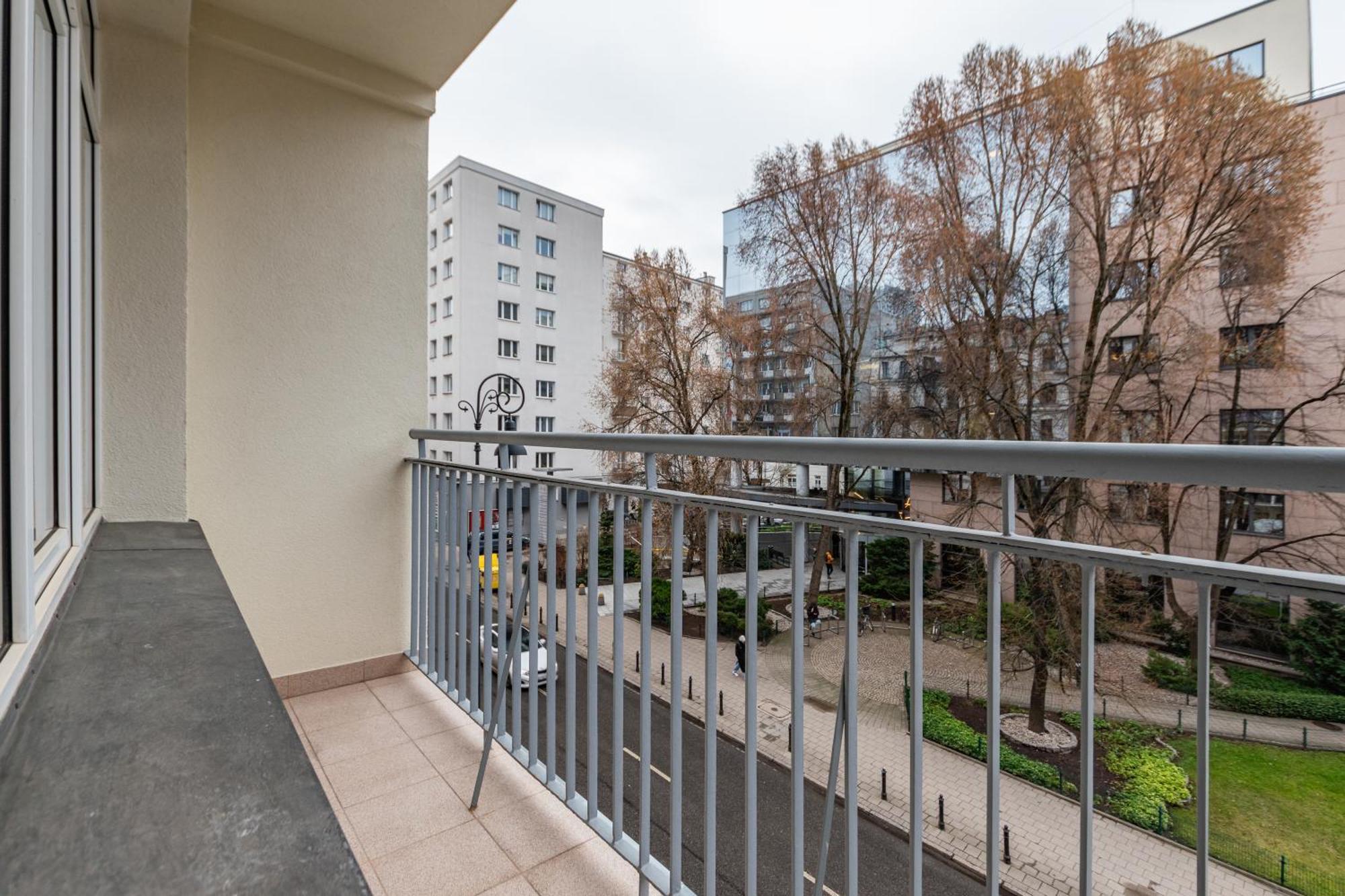 Apartament Wspolna By Your Freedom Варшава Екстериор снимка
